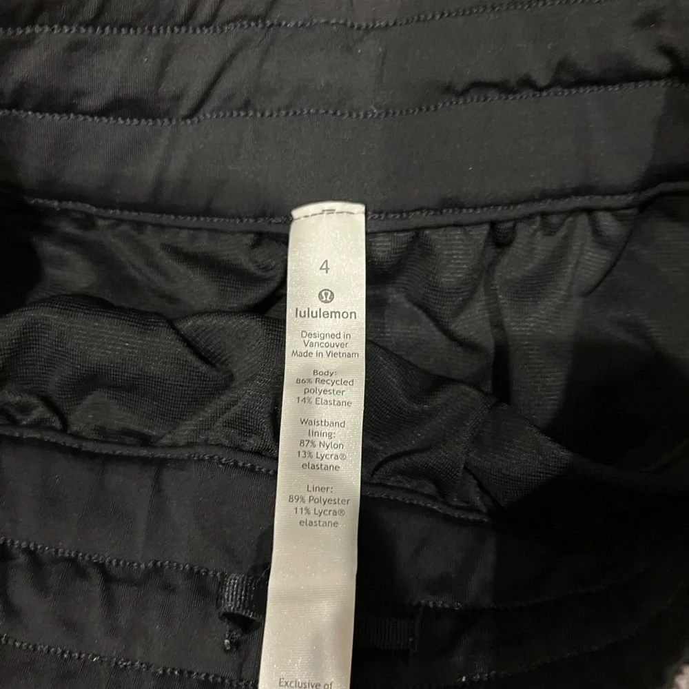Lululemon Track That High-Rise Lined Short 3” inseam size 4 - Picture 3 of 10